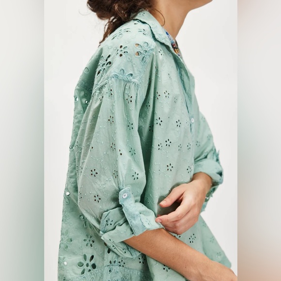 We The Free Light Green Eyelet Button Down Shirt Size XS-S/TP - Picture 3 of 12